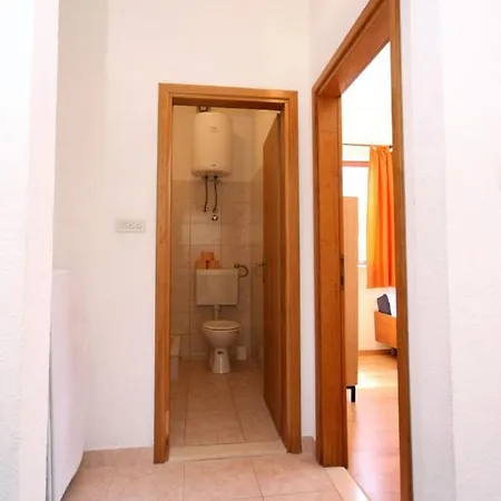 With Parking Space - 6768 * Makarska