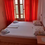 With Parking Space - 6768 מאקרסקה