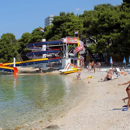 With A Parking Space - 6768 Makarska